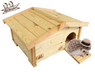 Domček pre ježka vyrobený z dreva Lair Nesting box House