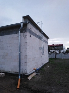 Rebrík - Evakuačný rebrík na streche. Žiadny kôš 777,5 cm 24h