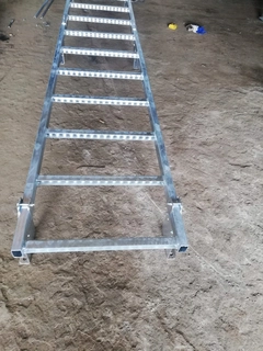 Rebrík - Evakuačný rebrík na streche. Žiadny kôš 970 cm 24h