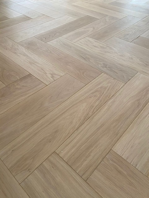Trojvrstvová dubová doska 300 mm x 70 mm x 15 mm